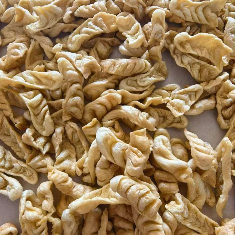 Factory direct supply of small bean ear bean products dry goods small goldfish baby fish hot pot spicy hot food wholesale