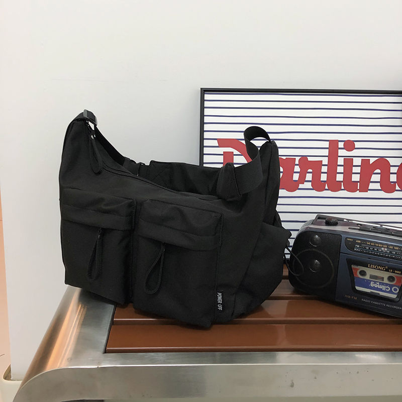 American-Style Nylon Dumpling Bag Crossbody Bag for Men and Women, Versatile Casual Lightweight Sporty Shoulder Tote Bag Factory Wholesale