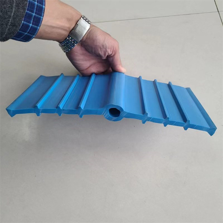 Manufacturer Pvc Water Stopper Embedded Back-Mounted Tunnel Construction Engineering Plastic Water Stopper