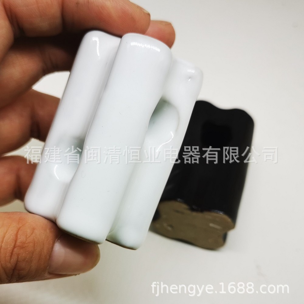 306^1. Manufacturer Has a Large Number of Supply of Myanmar 901 High-Pressure Pull-String All-Ceramic Insulator