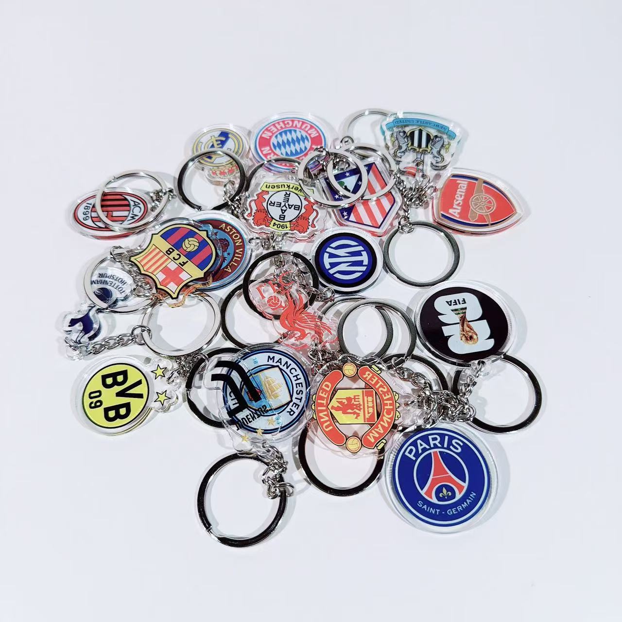 брелок с эмблемой футбольной команды Ливерпуль Реал Мадрид Манчестер Сити Париж Барселона Милан
