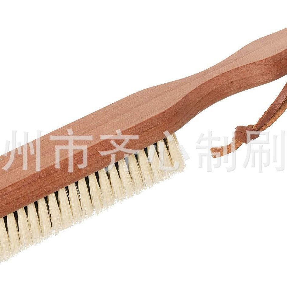 High-grade hanging clothes brush hotel supplies wooden handle dual-purpose coat brush anti-static dust removal suit brush