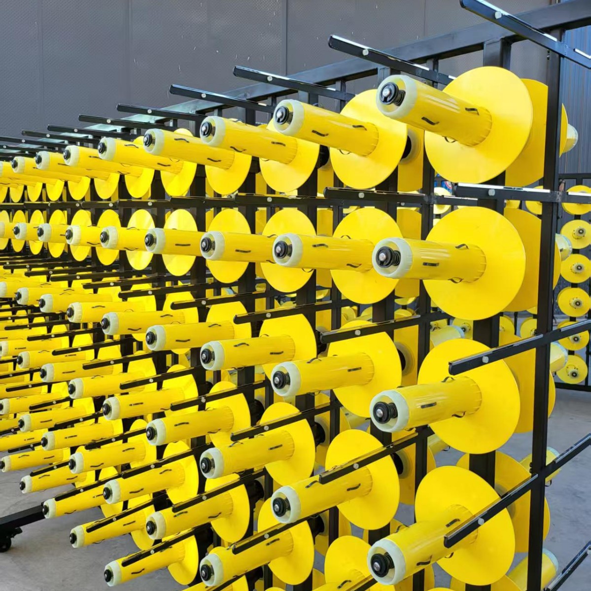 Carbon Fiber Yarn Rack Tension Yarn Rack Glass Fiber Geotextile Filament Weaving Machine Yarn Rack Unwinding Yarn Rack Line Guide