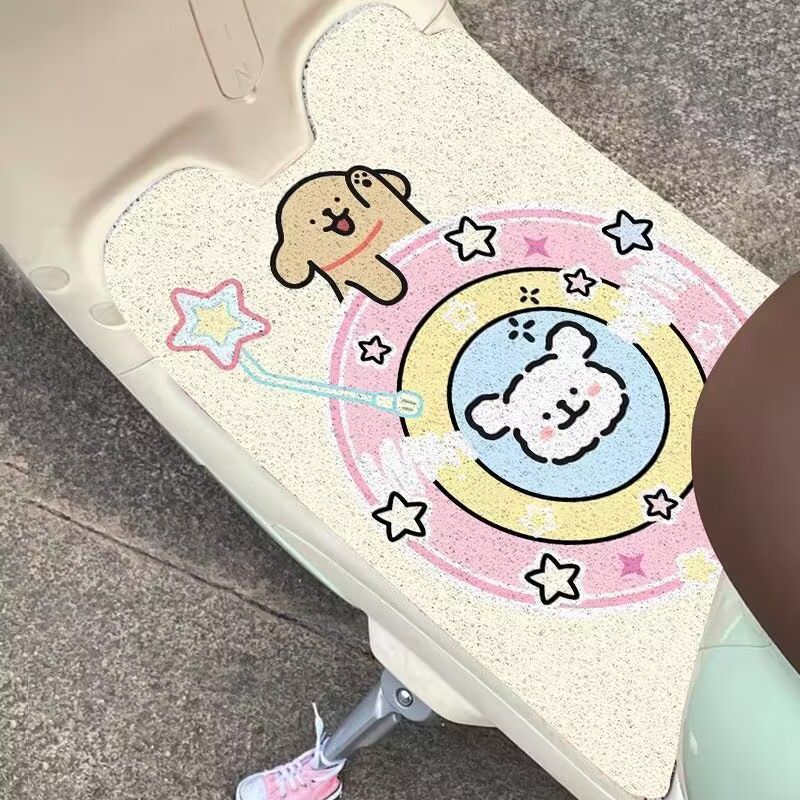 Cute Cartoon Electric Car Foot Pads, Pedal Anti-Scratch and Anti-Scratch Wire Ring Foot Pads, Universal Car Decorative and Stain-Resistant Foot Pads