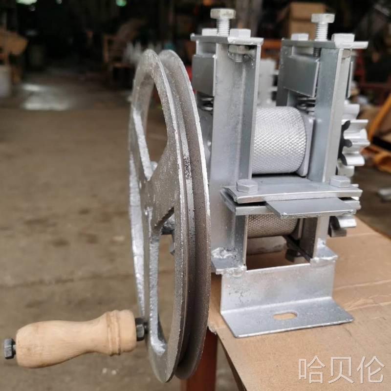 Bamboo Splitting Machine Bamboo Splitting Tool Hand-Cranked Bamboo Layering Machine Bamboo Splitting Machine Bamboo Splitting Slippers