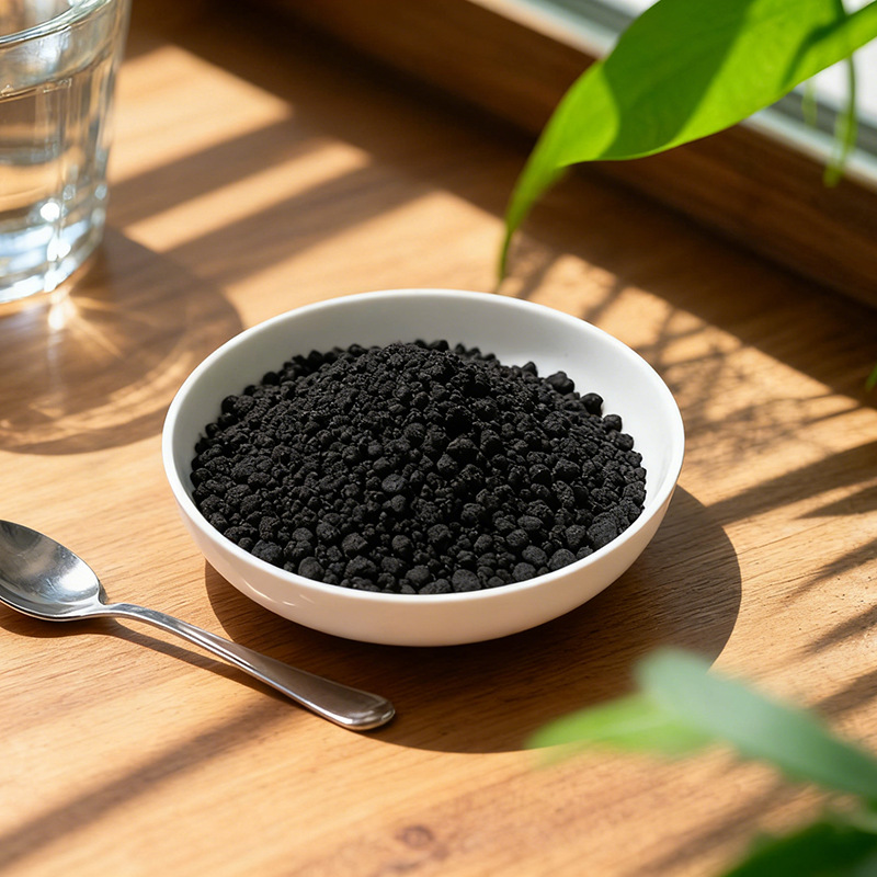 Mineral Source Sodium Humate Granular Inhibits Moss, Shades Light, Regulates Water Quality, Fertilizes Water, and Uses Sodium Humate for Aquaculture