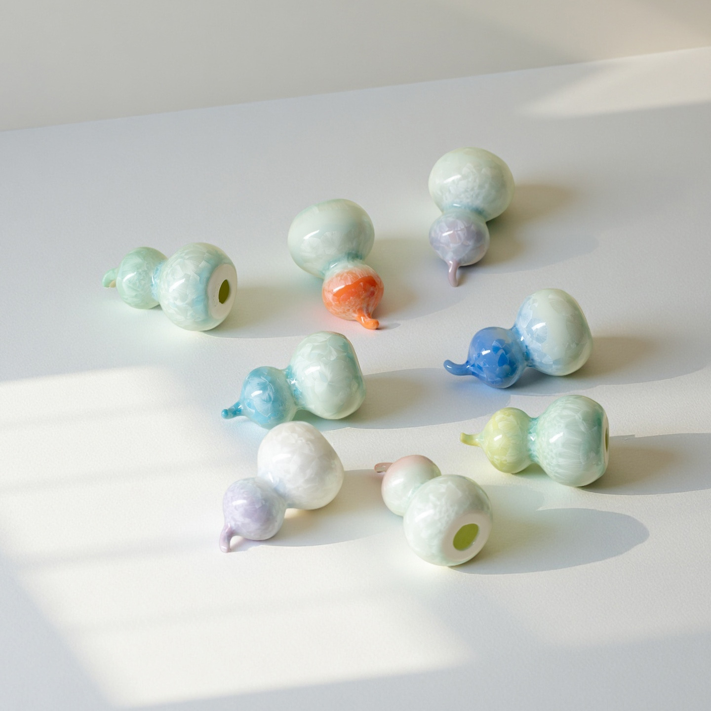 Moji Crystal Glaze Ceramic Colorful Gourd Tea Pet Ornaments Home Accessories Creative Tea Ceremony Accessories Decorative Ornaments