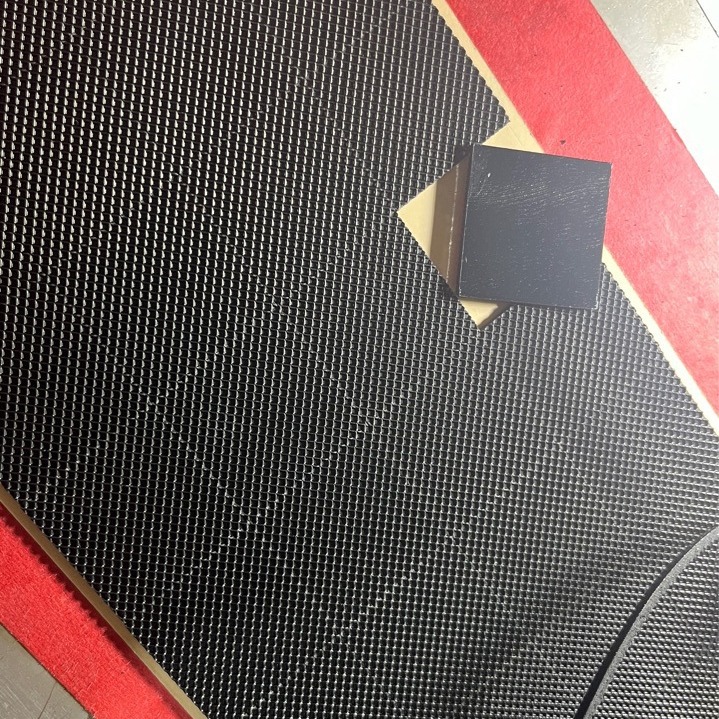 Square and Round Grid Rubber Black Adhesive Pads Anti-Slip Anti-Vibration Oil-Proof Silent Nitrile Rubber Pads