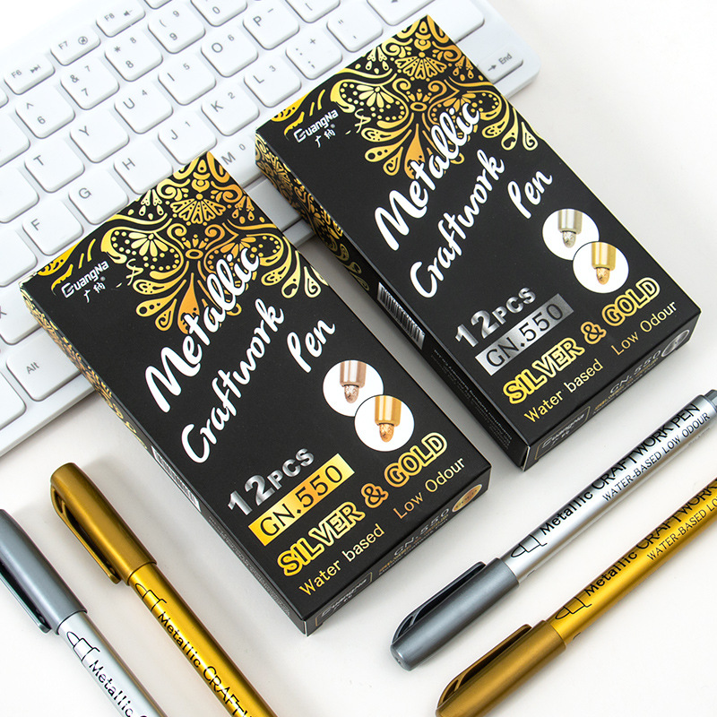 Guangna 550 Metallic Marker Paint Pen Festive Supplies Sign Pen Oil Marker Sign Pen Spot