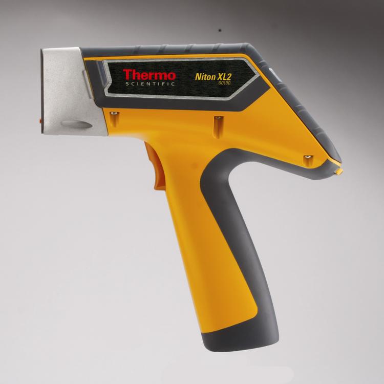 Negotiate Thermo Fisher Niton (Niton) Xl5 Handheld Alloy Analyzer.
