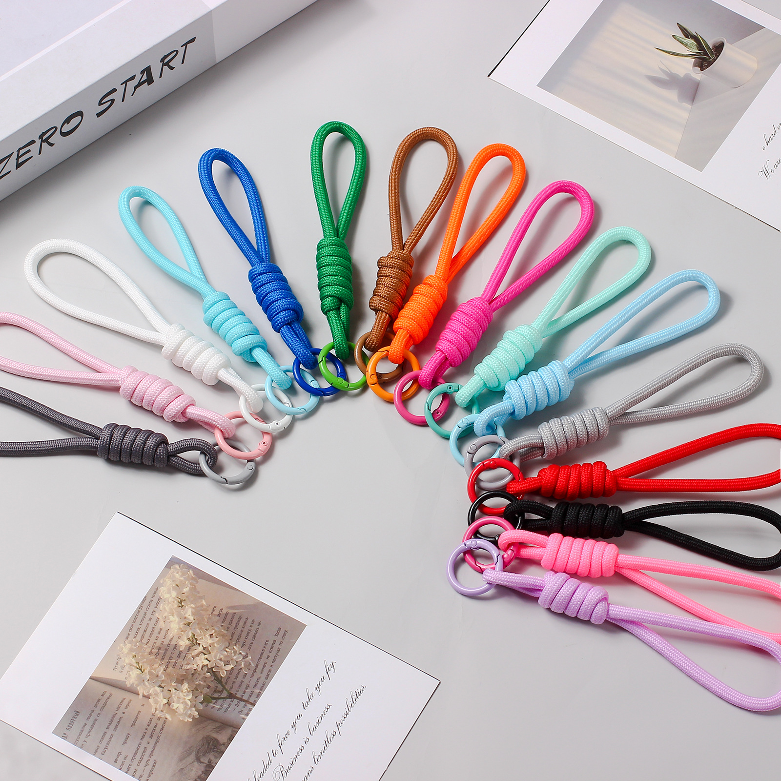 Популярный креативный простой ремешок для мобильного телефона с игрушкой-держателем для карточек, посадочным талоном, школьной сумкой, брелоком, цветным плетеным шнурком, подвесное украшение