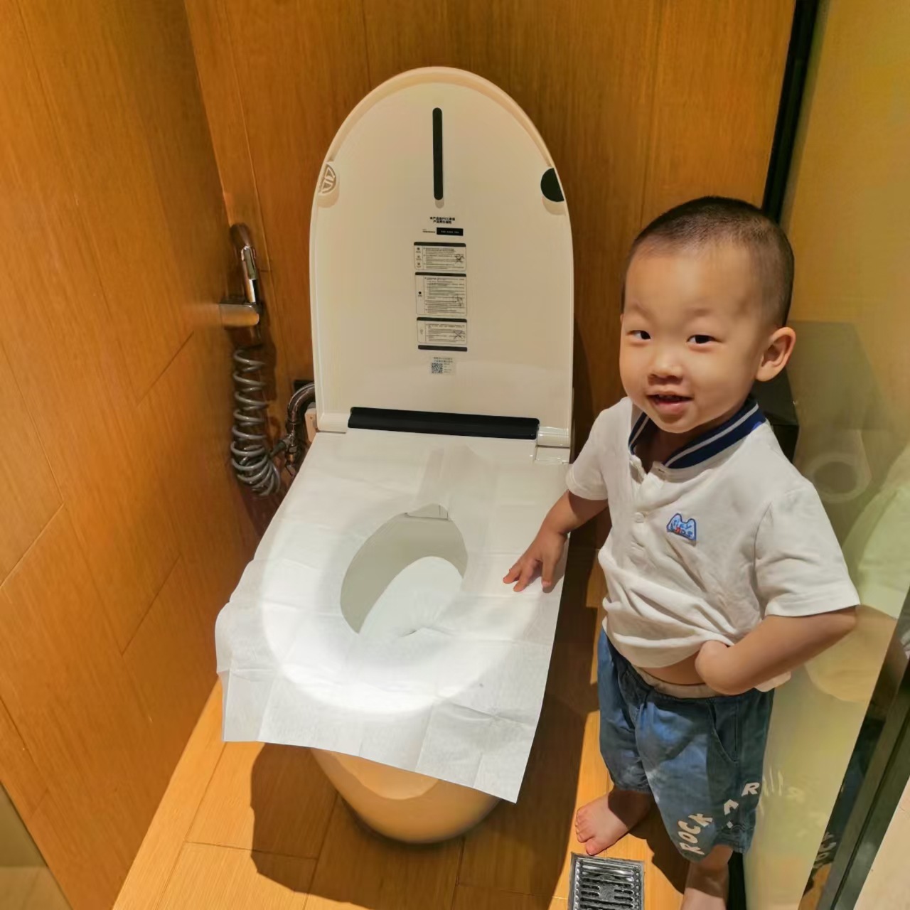 Cross-border English Degradable Disposable Toilet Cushion Paper Soluble Water Single Layer Toilet Cushion Enlarge Size