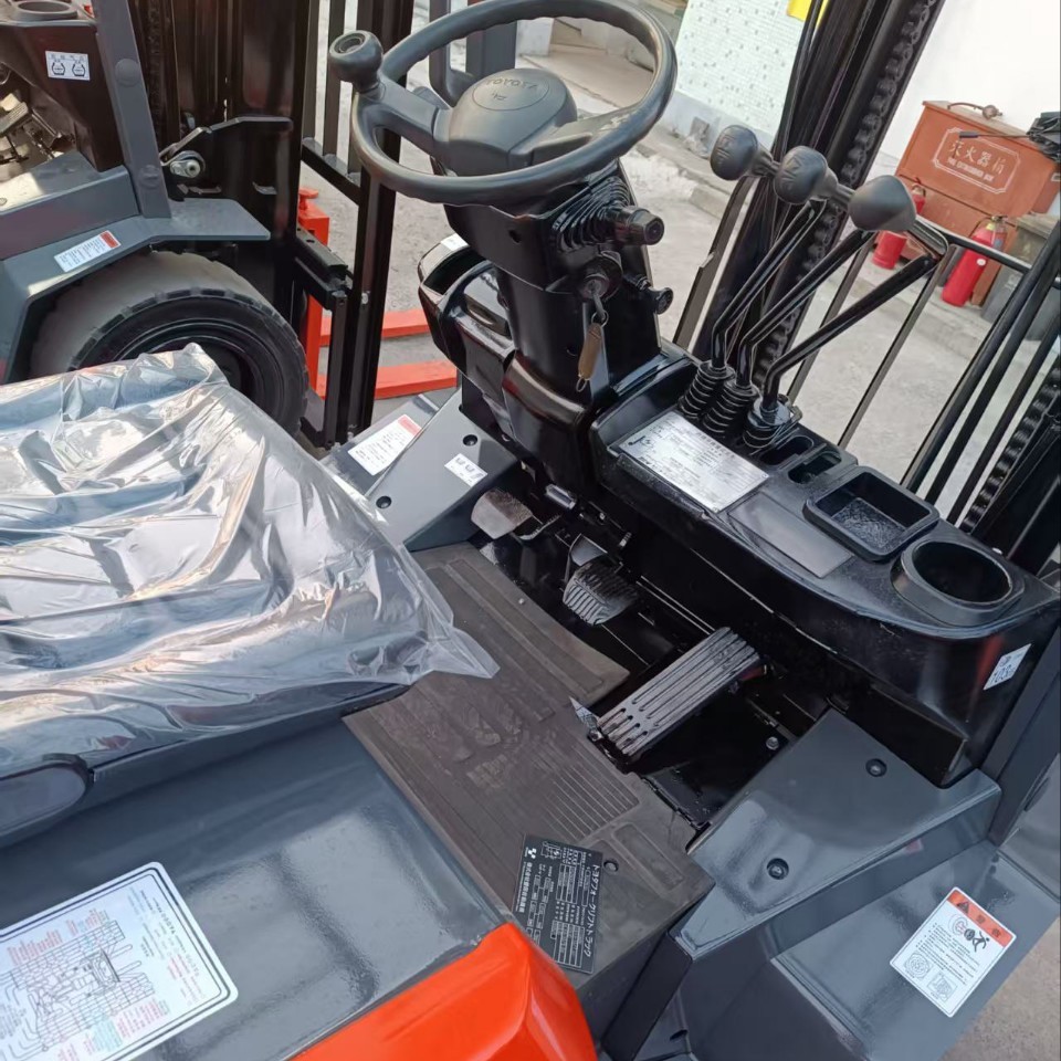 Toyota 3 Ton Gasoline Forklift Toyota 7F/8Fd30/Fdzn30 Used Forklift