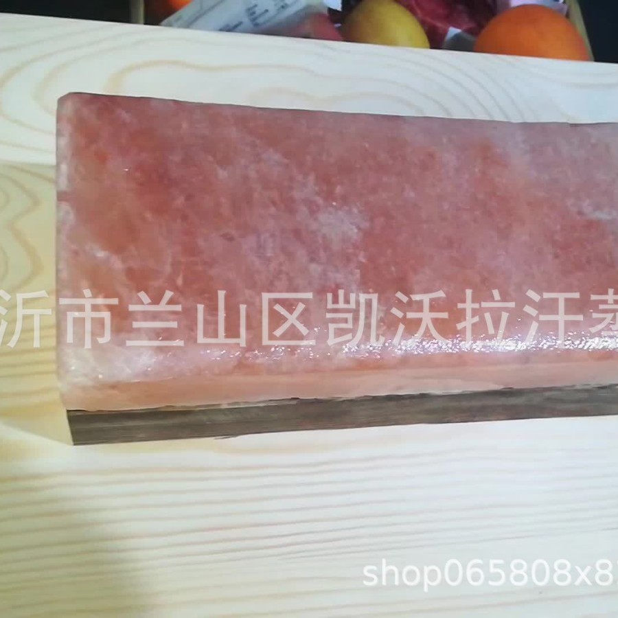 Himalayan Salt Bricks Are Used in Steam Rooms to Build Walls and Create Salt House Shapes, Using Himalayan Crystal Salt Bricks for Heat Therapy