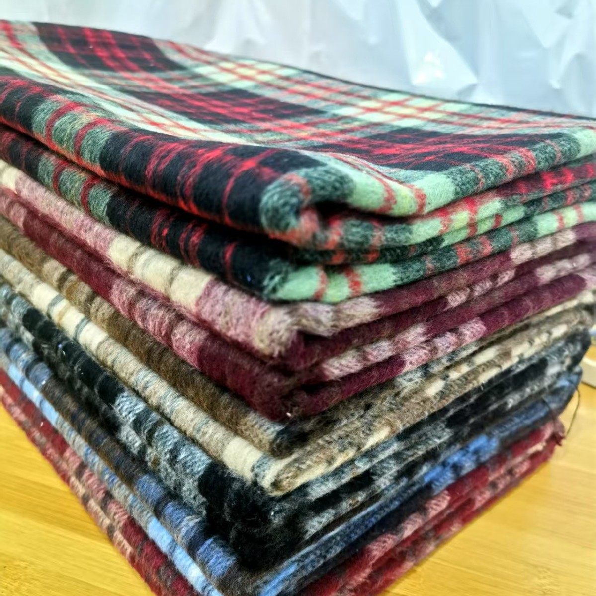 Large Plaid Fabric Woolen Tweed Coarse Wool Autumn and Winter Coat Suit Smooth Woolen Material Plaid Tweed