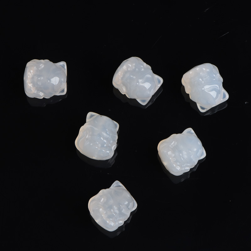 Beibeifu natural ice white agate fox litchi frozen fox DIY accessories small jewelry manufacturers wholesale