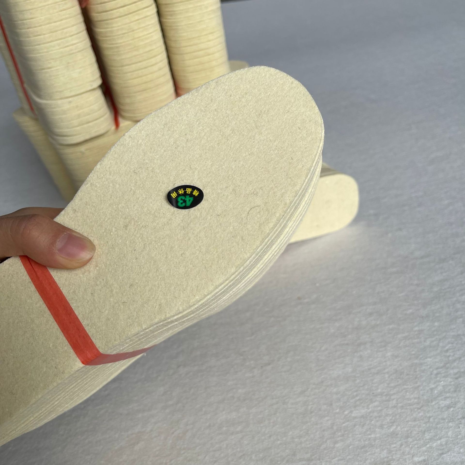 Thickened 7mm Wool Felt Insole Winter Cold-proof Warm Cotton Insole Unisex Sweat-absorbent Breathable Felt Insole