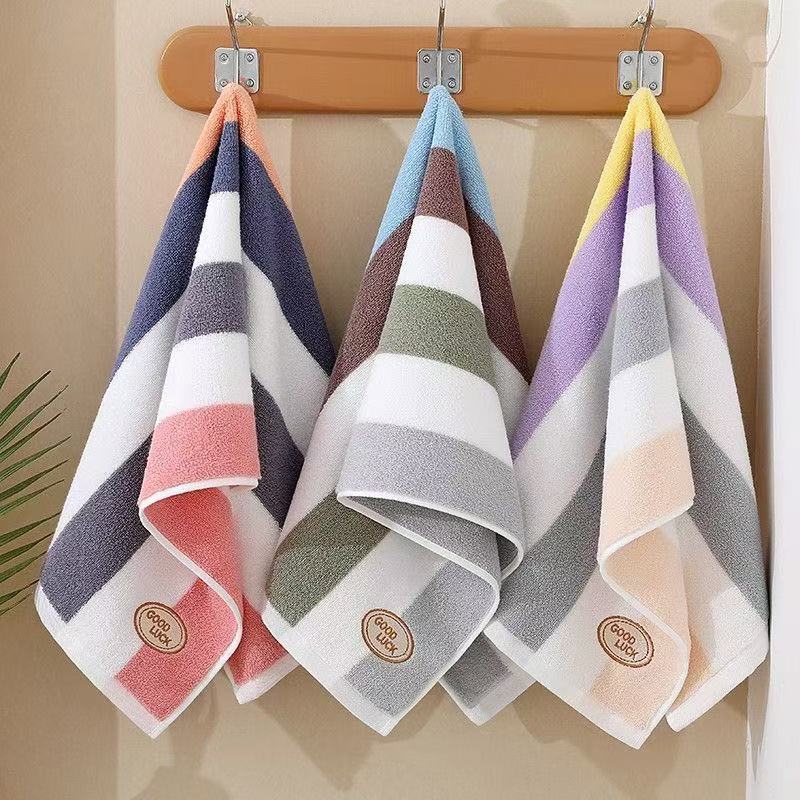 Woodpecker Cotton Towel Is Soft, Absorbent, Skin-Friendly and Lint-Free. Adult Face Towel Supports Customization and Logo