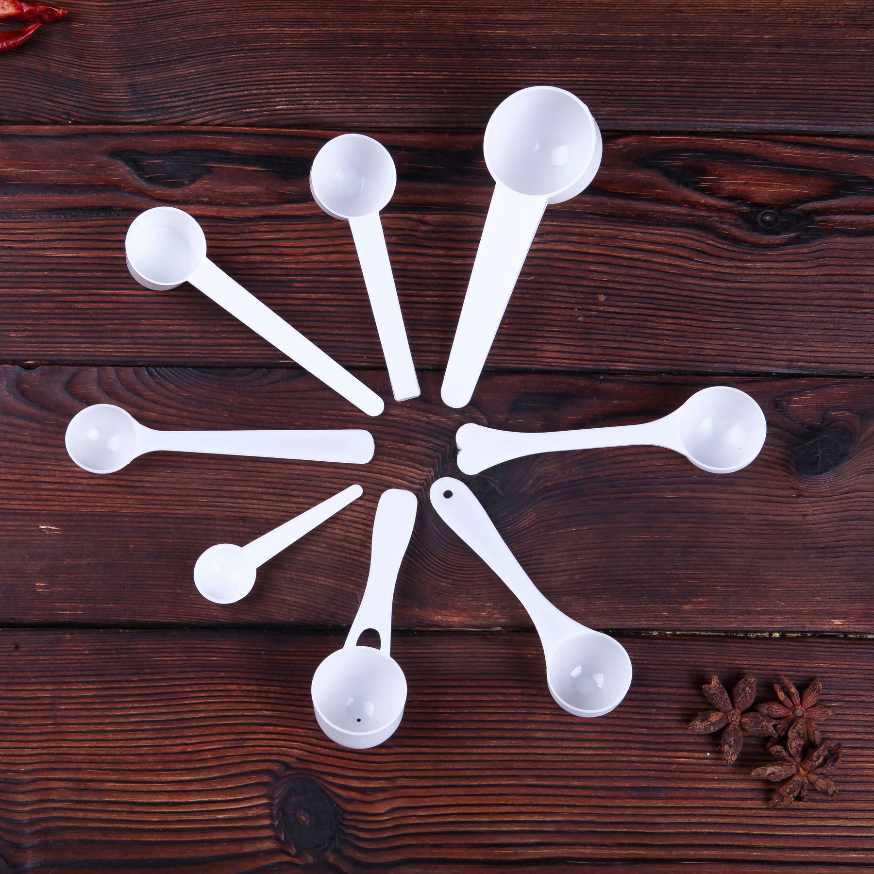 T factory wholesale kitchen plastic measuring spoon 1/3/10/5g powder quantitative small spoon milk powder spoon LOGO