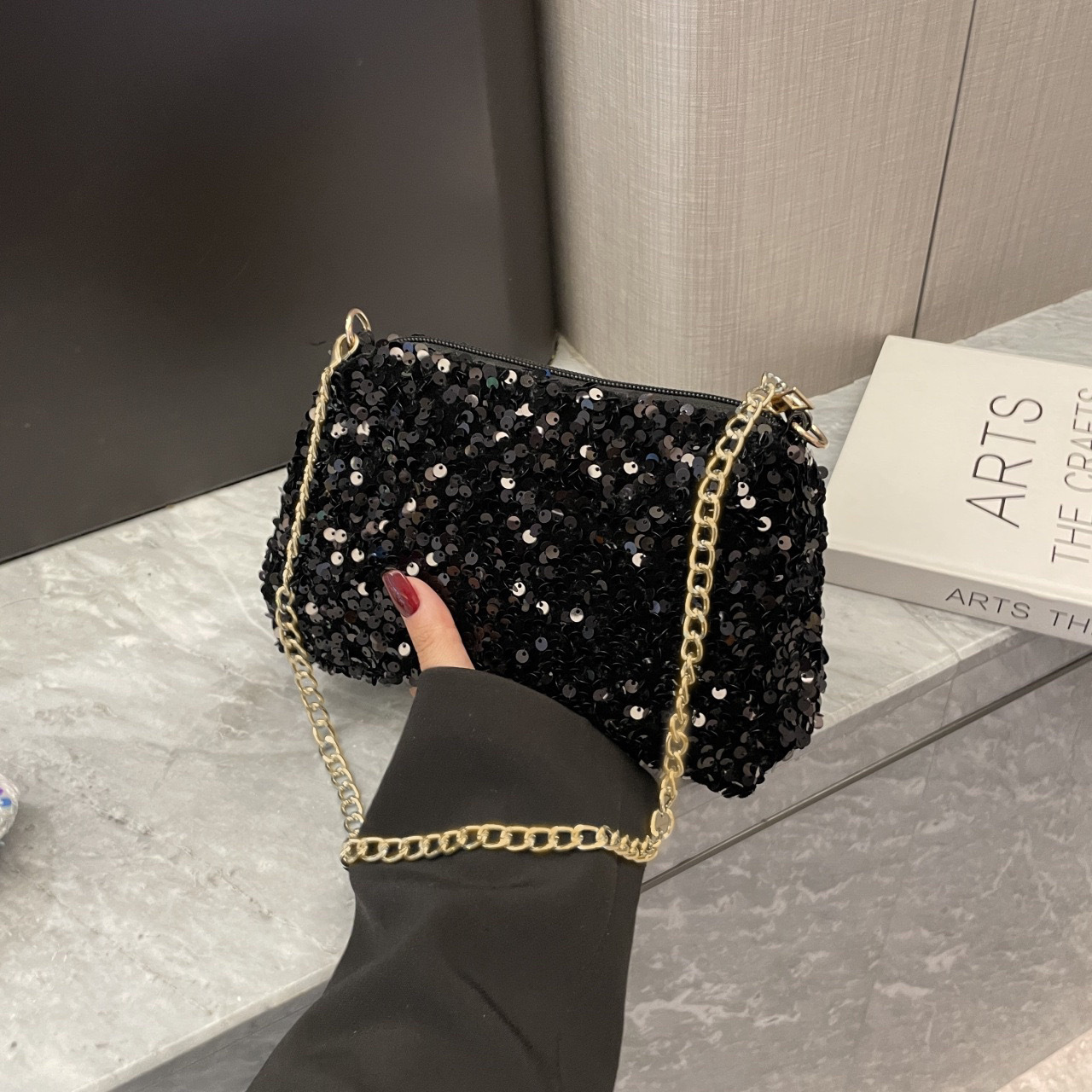 Sequin Small Bag for Women 2025 New Niche Textured Single Shoulder Crossbody Bag with a Simple and Elegant Chain Small Square Bag Fashion
