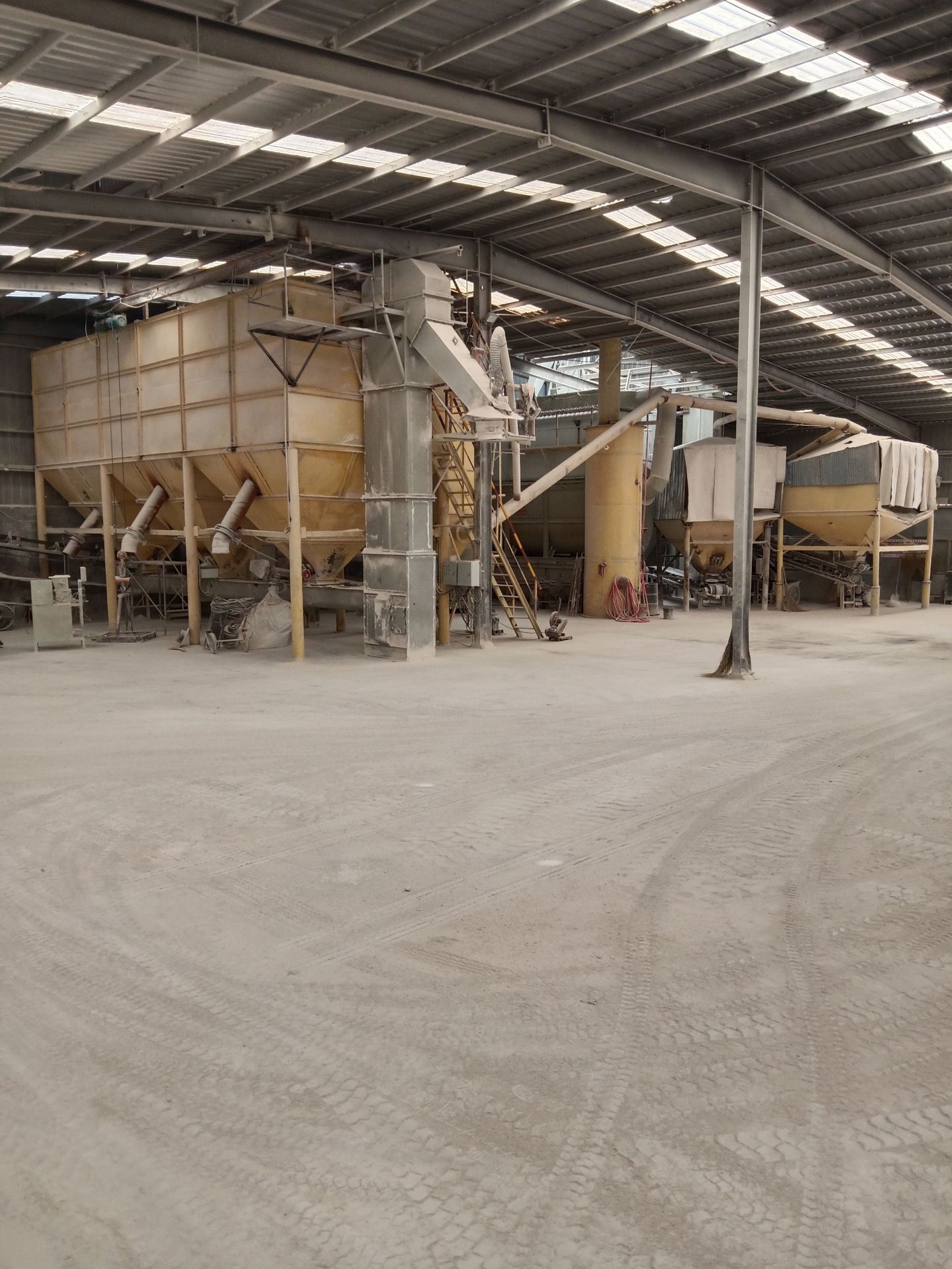 High content and good whiteness coating sewage treatment desulfurization industry manufacturers sell calcium hydroxide