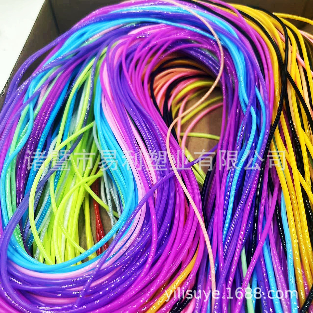 Cross-border e-commerce Amazon best selling color environmental protection 1.8MM plastic braided rope (tube) 200 carton