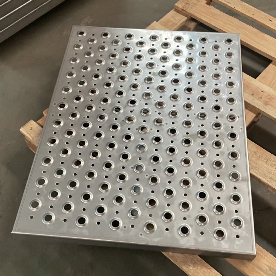 Stainless Steel Fisheye Hole Anti-Skid Plate for Construction Industry Stair Load-Bearing Platform Perforated Tread Raised Round Drum Anti-Skid Plate