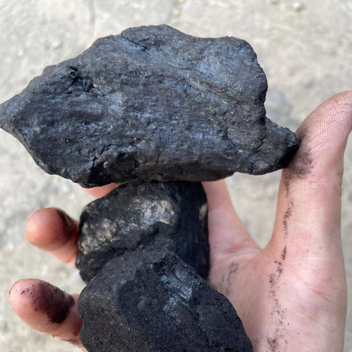 Уголь из Внутренней Монголии, один мелкий и два мелких угля, 6500 калорий, высококалорийное гражданское топливо для отопления домашних котлов