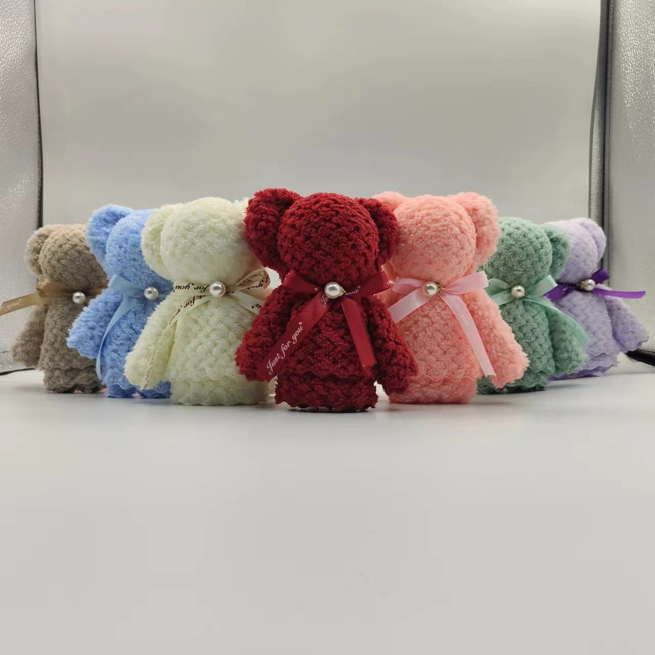 Bear Shaped Accompanying Ceremony Wedding Birthday Return Ceremony High Color Value Pineapple Pane Towel Square