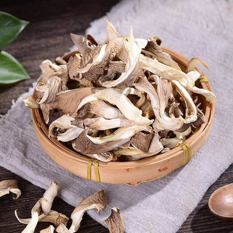 Mushroom soup seasoning Yunnan dried Pleurotus ostreatus, white mushroom, Pleurotus ostreatus, shredded Pleurotus ostreatus, soup and stir-fried dishes in bulk 500g factory wholesale