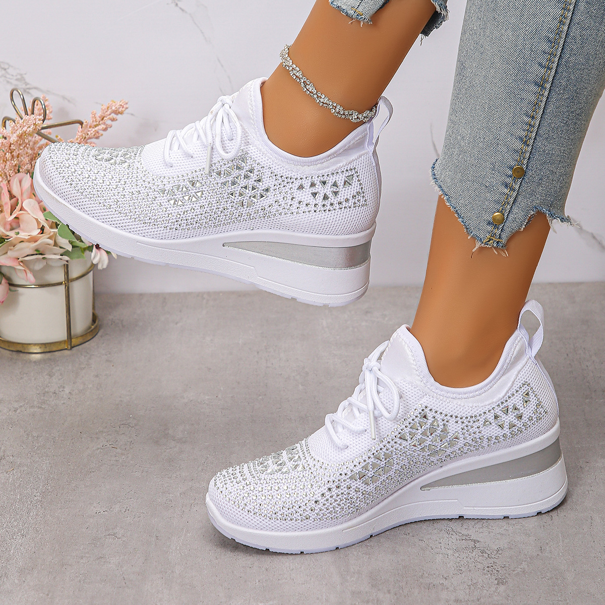Cross-Border Rhinestone Lace-Up Women's Casual Shoes Low-Top Sports Fashion Style Foreign Trade Wholesale Daily Commuting Suitable for Comfort