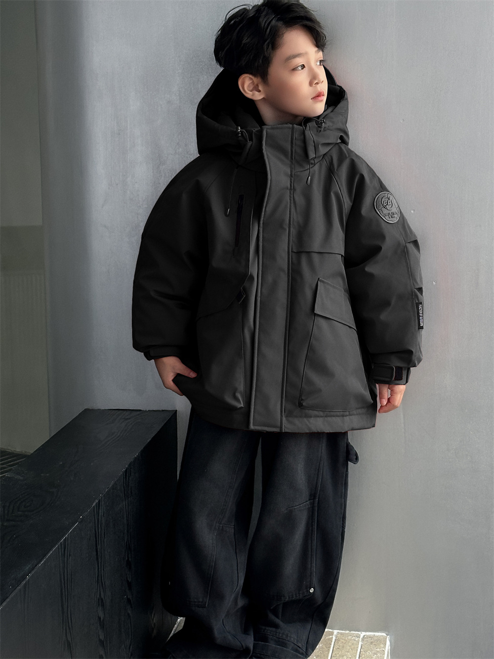 2025 Winter Children's Workwear down Jacket Outdoor Parka 90% White Duck down Boys and Girls Hooded Coat with Filling
