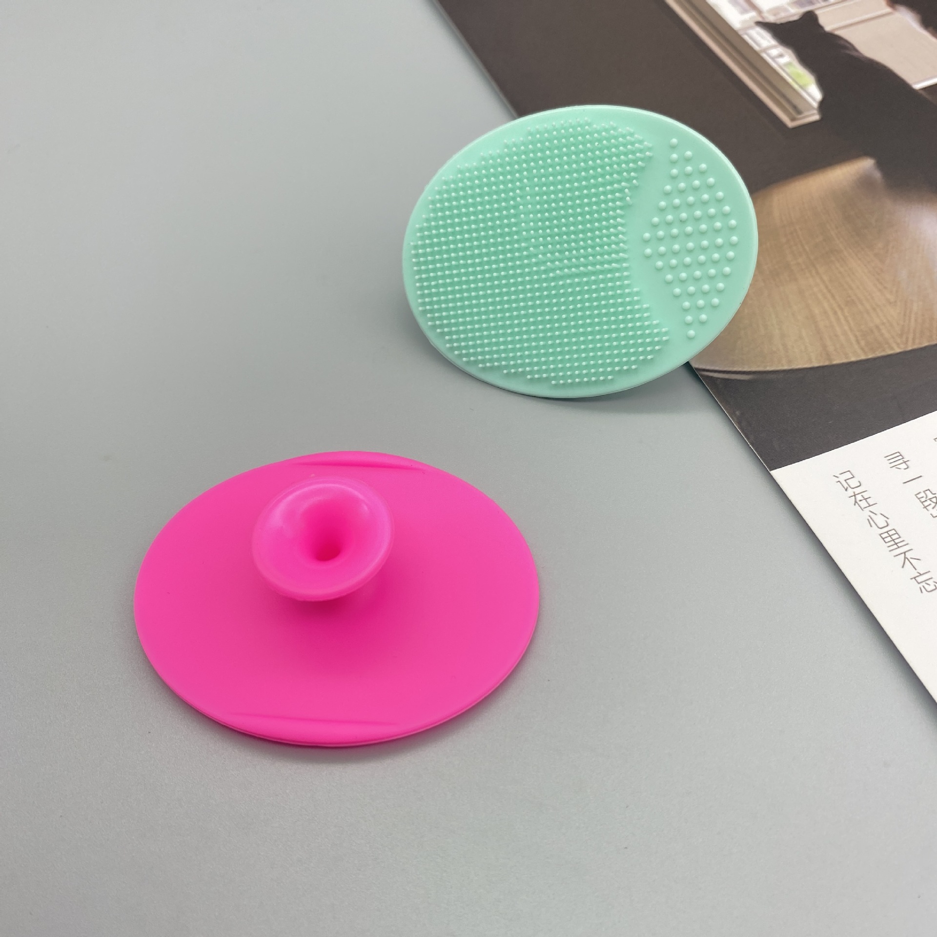 Silicone small size Face Washing Brush Baby Cleansing Brush Baby Face Cleaning Massage Brush Silicone Bath Brush