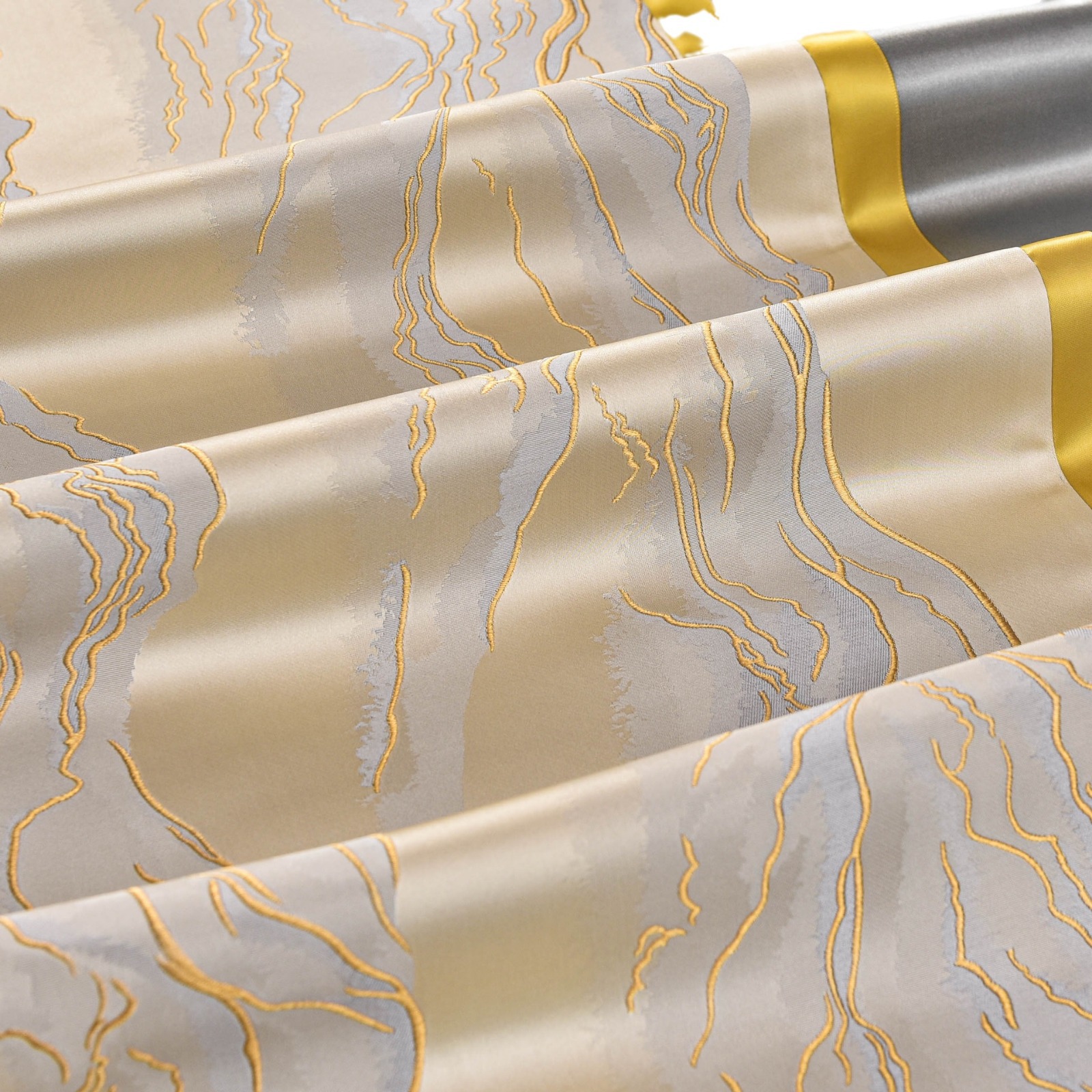 Hotel Bedding Bed Flag Bed Tail Towel Homestay Light Luxury Advanced Sense Towel Parent-Child Room Pillow Core Factory Direct Camp