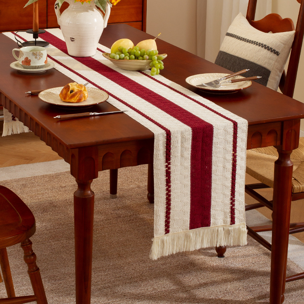 Cross-Border Nordic Style Color Matching Table Flag Simple Light Luxury Long Cloth Tassel Holiday Tea Table Table Flag Decoration Wholesale Manufacturer