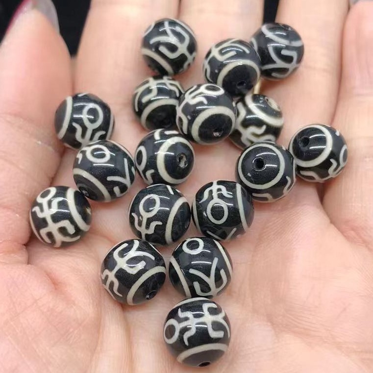 Manufacturer Wholesale Xizang Black and White Glossy 10mm Agate Dzi Beads Loose Beads