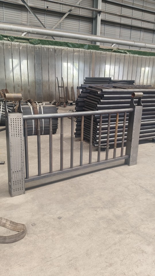 Manufacturer 304 Stainless Steel Bridge Guardrail, Railing Guardrail, Bridge Guardrail, Stainless Steel Guardrail, Various Landscape Railings