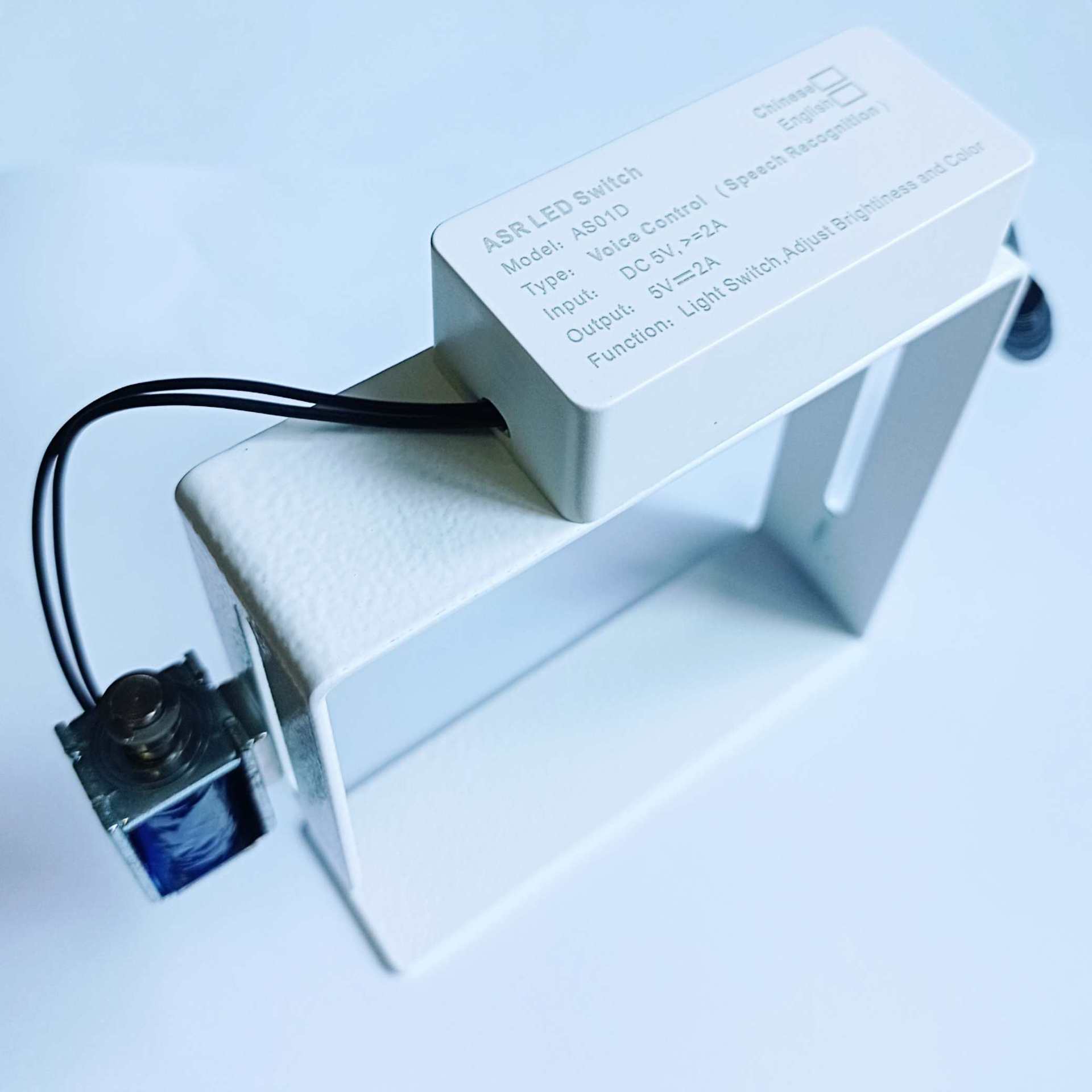 Компьютерная игра с ключевым таймингом, заменяющая пальцы, автоматически имитирует физический кликер клавиатуры