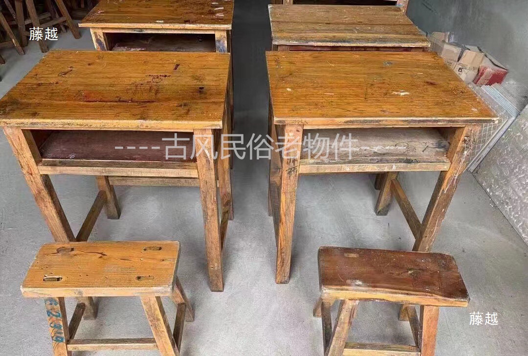 Old Desks, Nostalgic Student Desks, Single Study Desks, Old Objects, Student Desks and Chairs, Escape Room Film and Television Props
