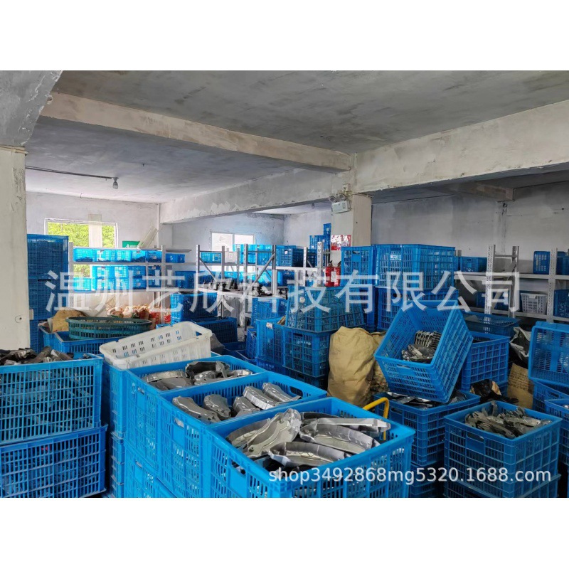 Suitable for Tesla model caliper cover Model3 brake caliper cover wheel hub color change edamame accessories modification