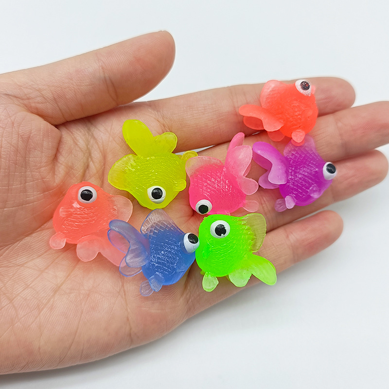 Cross-Border Simulated Small Goldfish Factory Direct Sales New Soft Glue Tpr Fishing Floating Fish Fishing Toys Wholesale