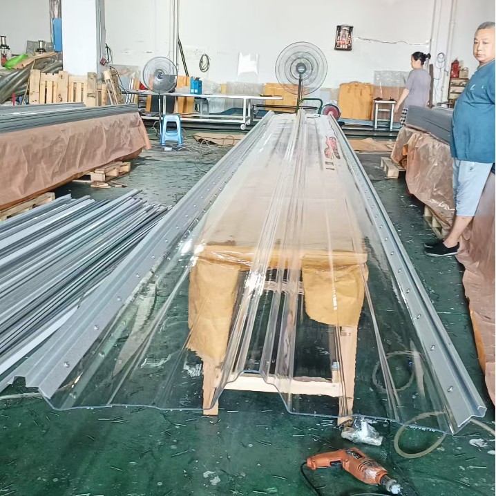 Wholesale Transparent Lighting Tiles Frp Light-Transmitting Waterproof Sun Protection Factory Roof Lighting with Fiberglass Sun Tiles