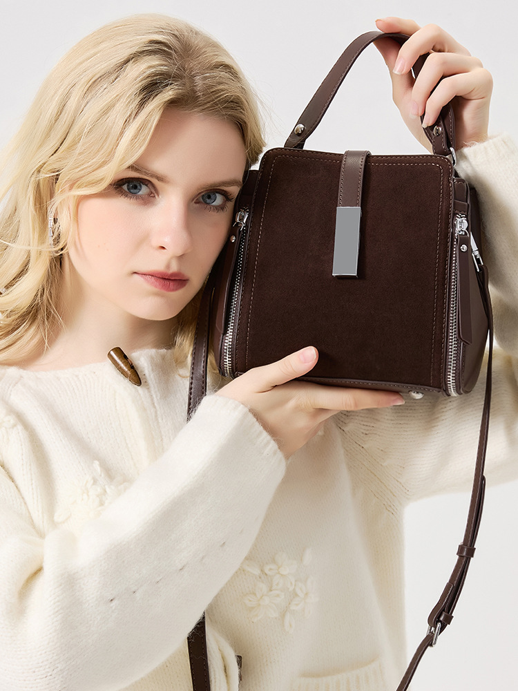 Genuine Leather Hot-Selling Women's Crossbody Bag, Versatile and Elegant Handbag, Vintage Bag, Matte Cowhide Shoulder Bag