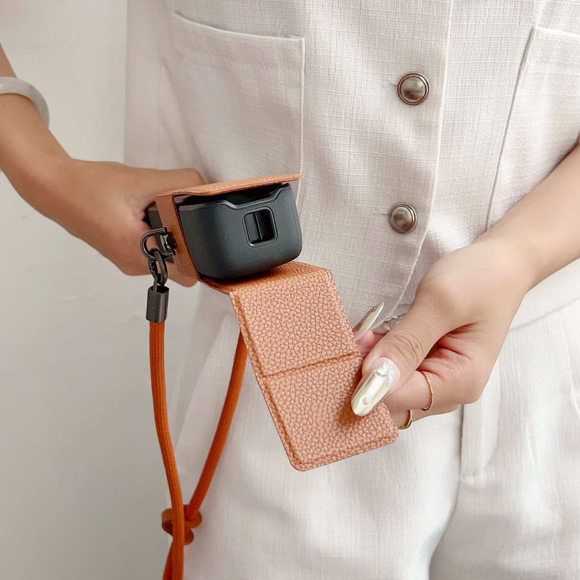 Suitable for Dji Pocket 3 Portable Camera Protective Case Leather Case Diagonal Shoulder Hanging Neck Hand Hanging Half Bag New Style