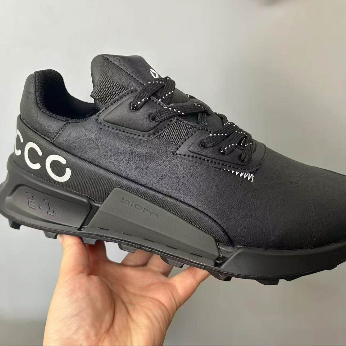 Lightweight Non-slip Running Shoes Wear-resistant Sports Shoes 25th Anniversary Leather Walking Shoes Men's Casual Shoes