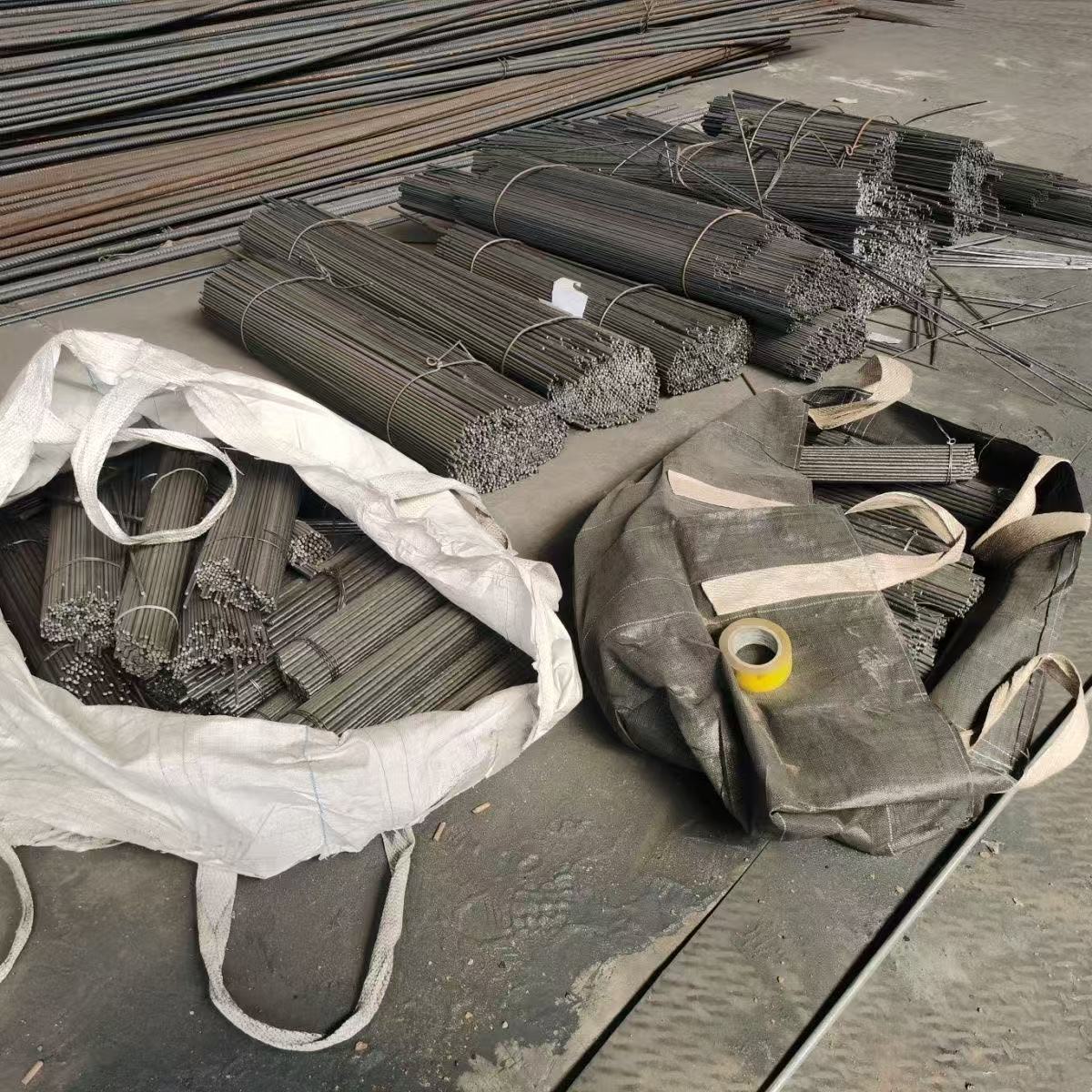 Solid Round Steel Bars, Steel Wire, Iron Rods, Iron Bars, 4/5/6/8/10/12/14/16 Steel Bars