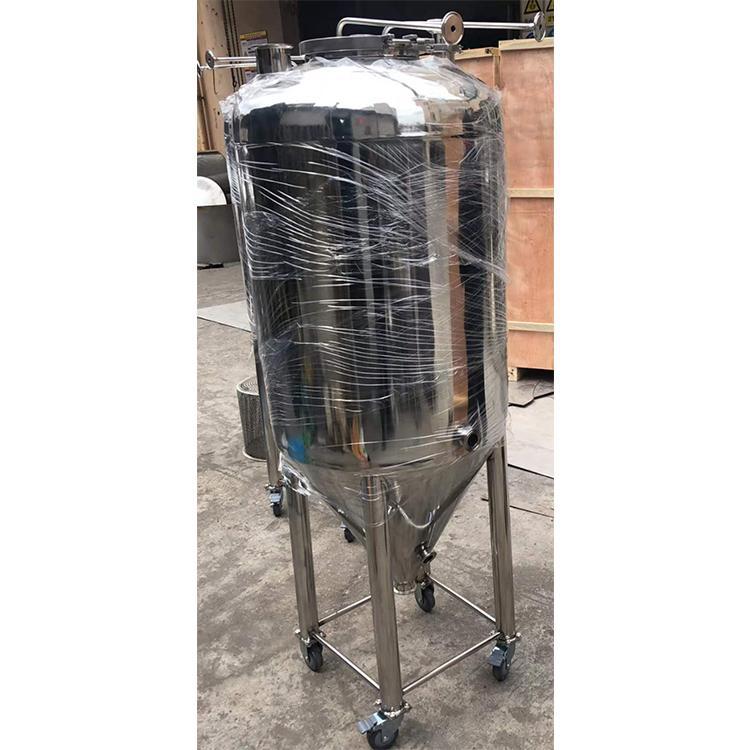 Large Stainless Steel Fermentation Tank for Large Wineries, Large-Capacity Wine Storage Tank, Professional Production and Supply of Wine Tanks