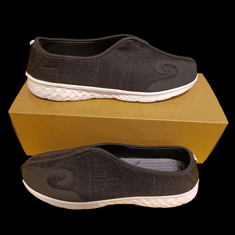 Taoist shoes cloud hook shoes Taoist supplies cloud hook shoes square shoes cloth shoes soft bottom cloud hook shoes Jus shoes breathable