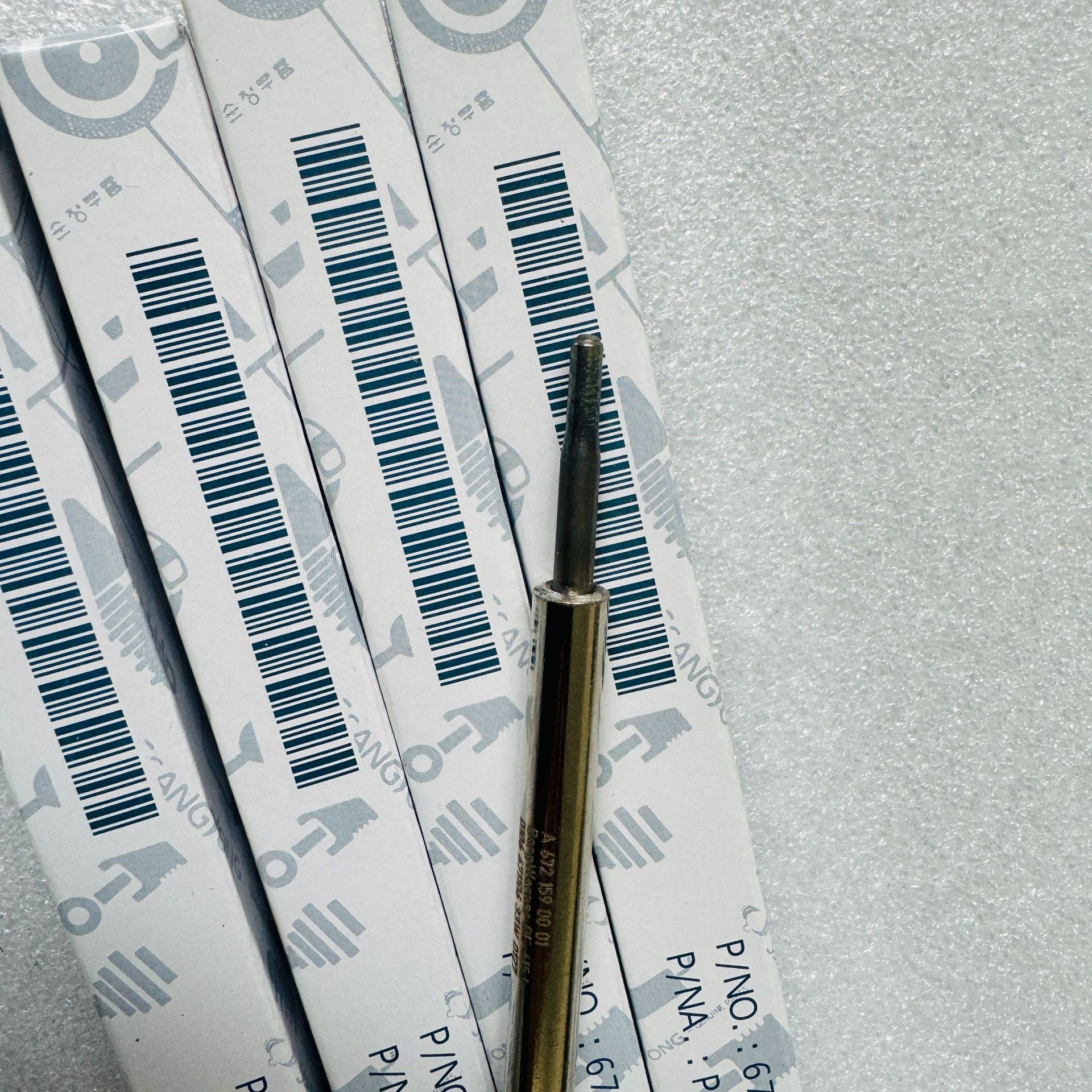 Factory wholesale Ssangyong glow plug for Aitenrester Korando diesel 6721590001 glow plug