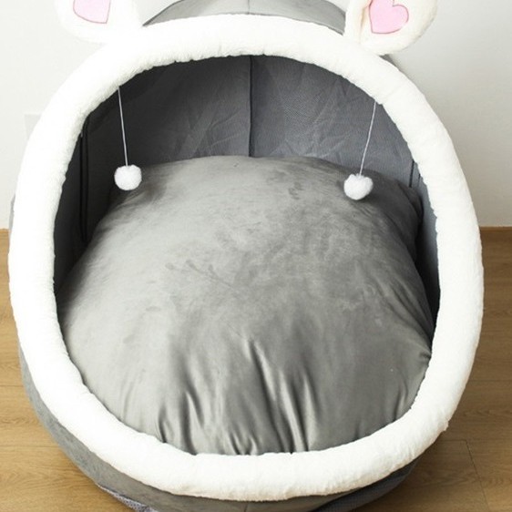 Гигантское кошачье гнездо, уютный диван, мультяшный стиль, популярный среди взрослых